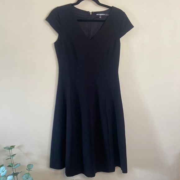 Karl Lagerfeld Little Black Dress 2 Flare Short V-Neck Cap Sleeve Designer Basic - Picture 1 of 5